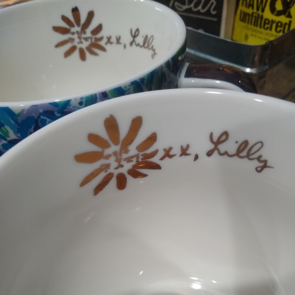Lilly Pulitzer, big coffee or latte cups, 12 oz, Lion Around - Picture 2 of 7